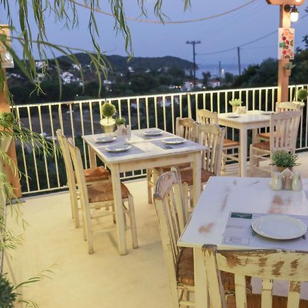 فندق Zorbas Family House ترولو المظهر الخارجي الصورة