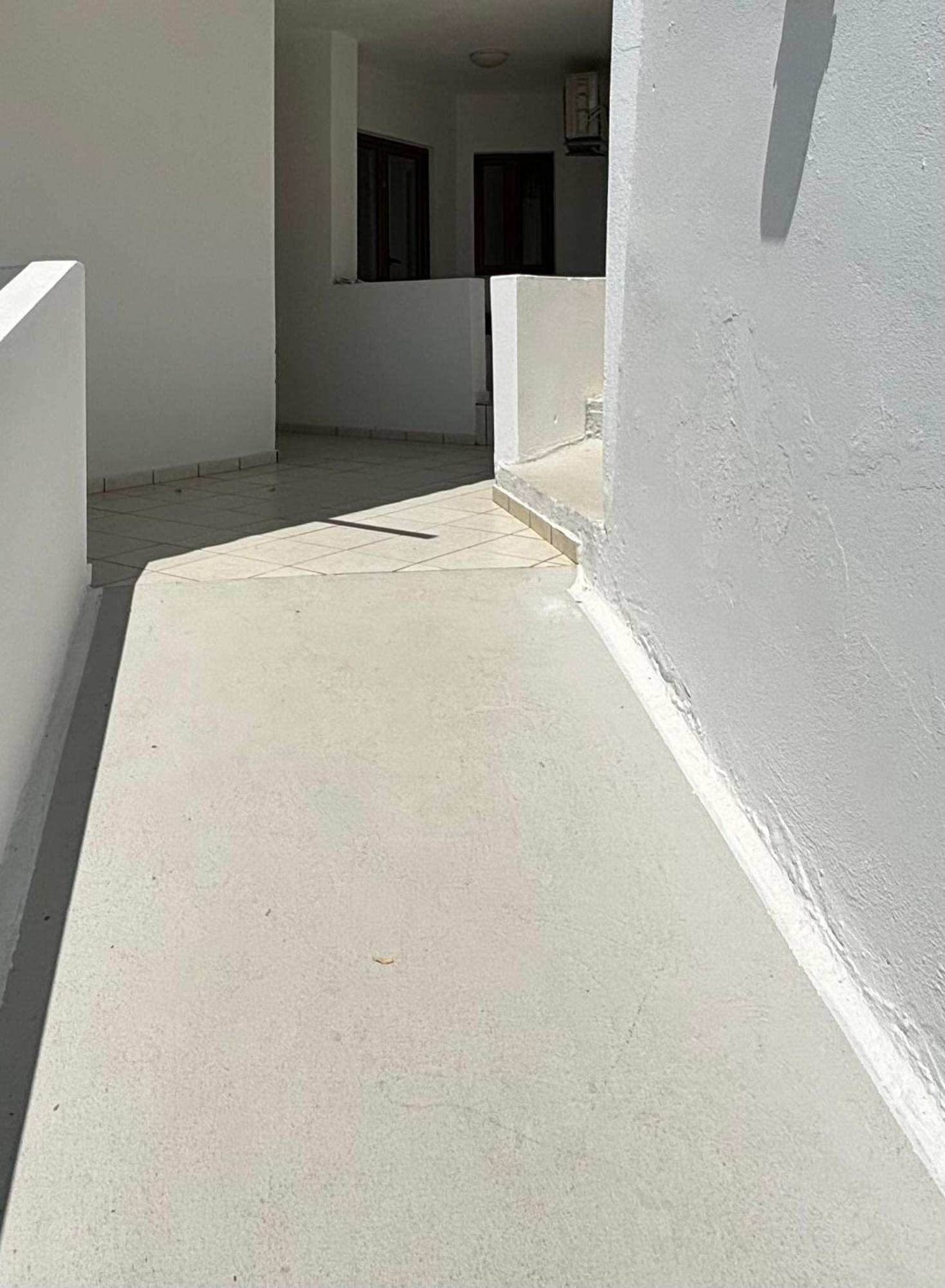 فندق Zorbas Family House ترولو المظهر الخارجي الصورة