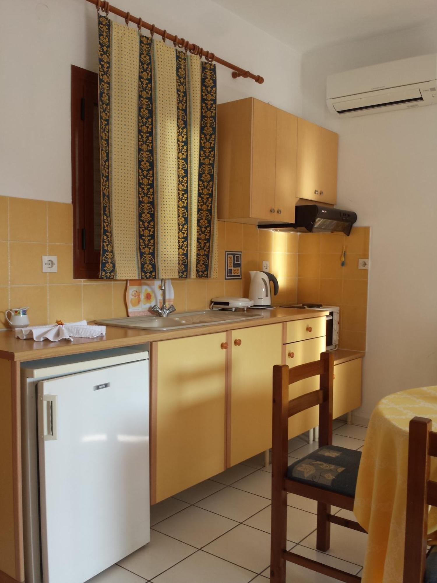 فندق Zorbas Family House ترولو المظهر الخارجي الصورة